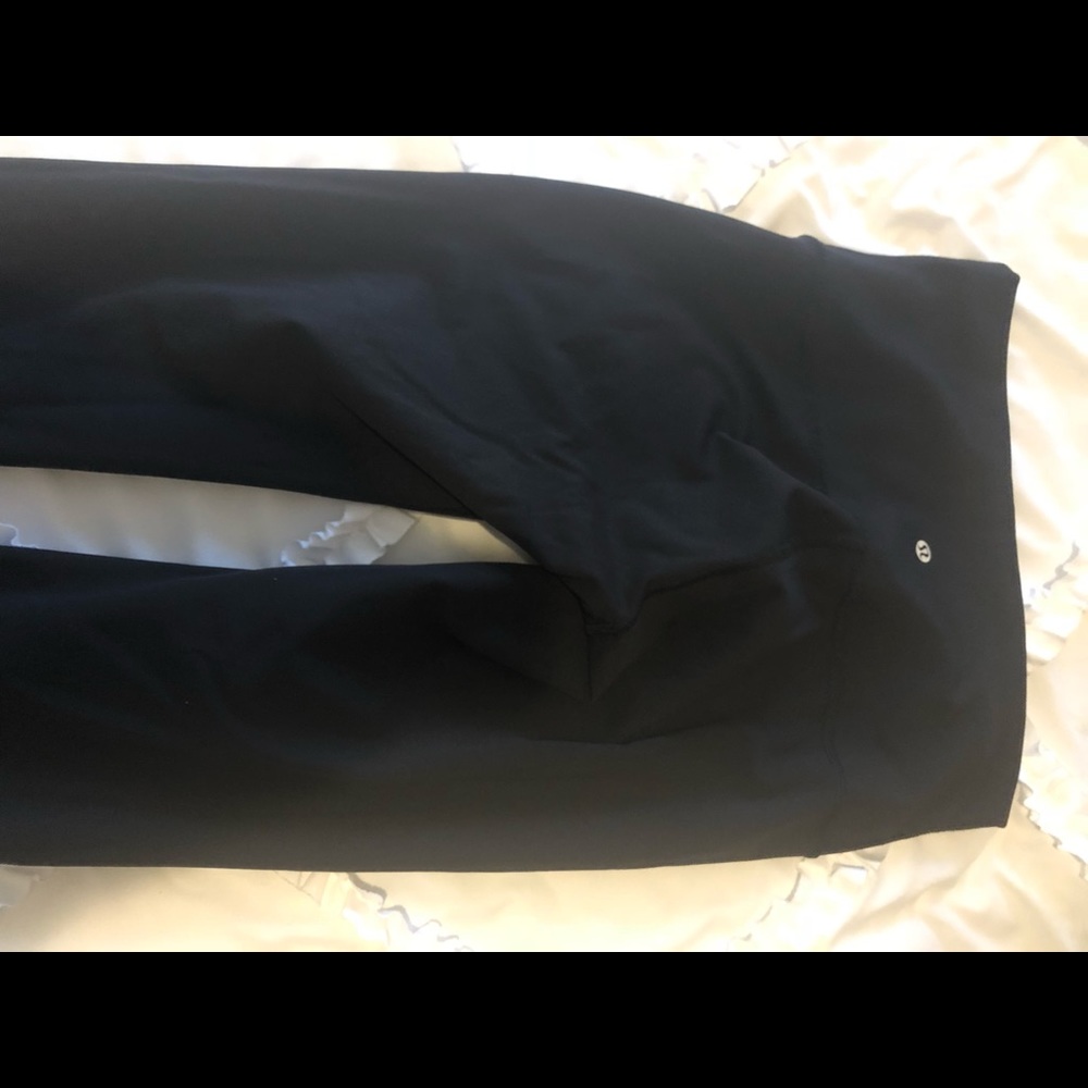 Wunder under black leggings lululemon